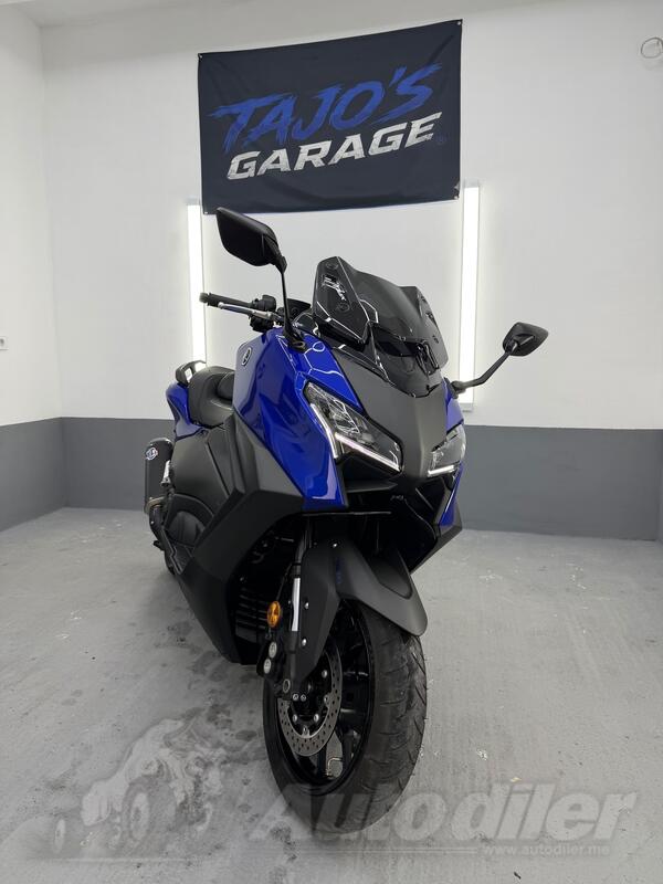 Yamaha - T max 560