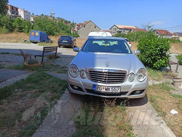 Mercedes Benz - E 200 - 2.2 cdi 100 kw