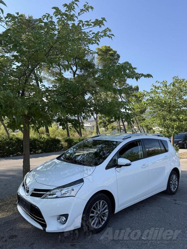 Toyota - Verso - 1.6