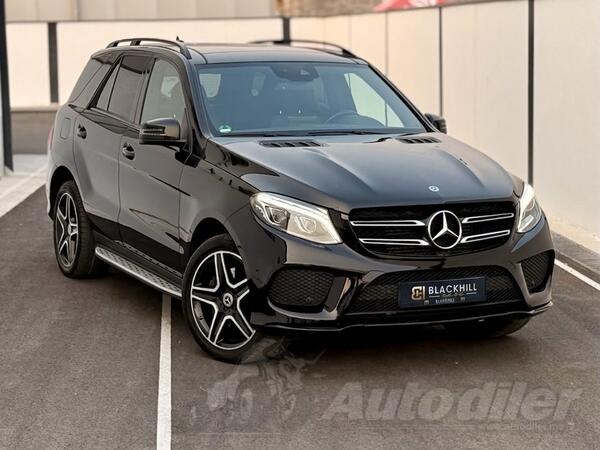 Mercedes Benz - GLE 350 - GLE 350 4MATC AMG BLACK EDITION