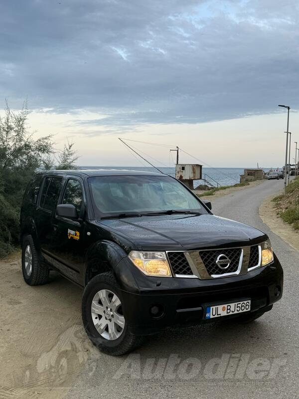 Nissan - Pathfinder - 2.5 CDI