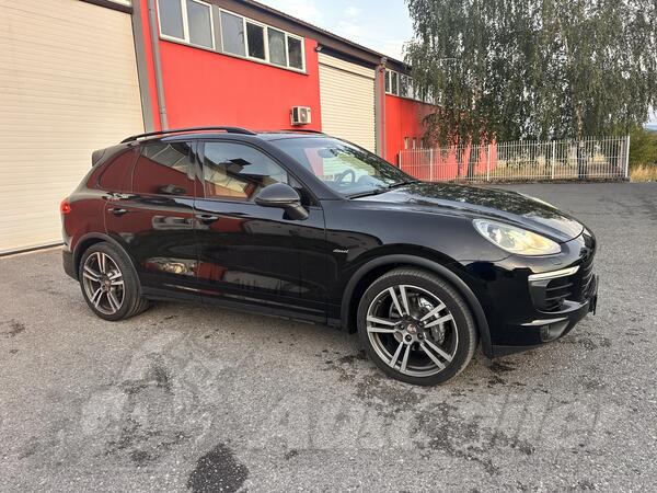 Porsche - Cayenne - S