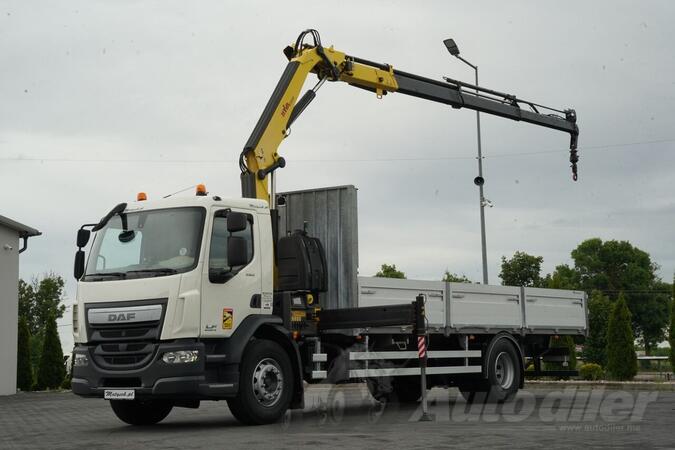 DAF - LF 260 / 4x2 / SANDUČAR 7,30 m + HDS HYVA HC 153 / UPRAVLJANJE / KAMION SA RAVNOM PLATFORMO...
