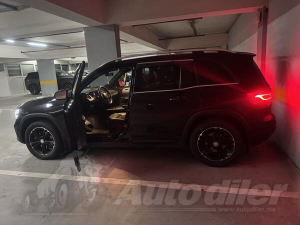 Mercedes Benz - GLB 180 - 2.0