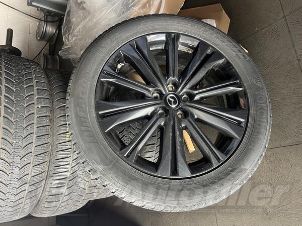 Yokohama - 225/55/19 - Winter tire