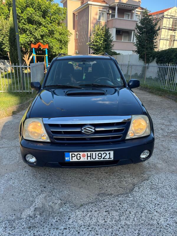 Suzuki - Vitara - 2.0
