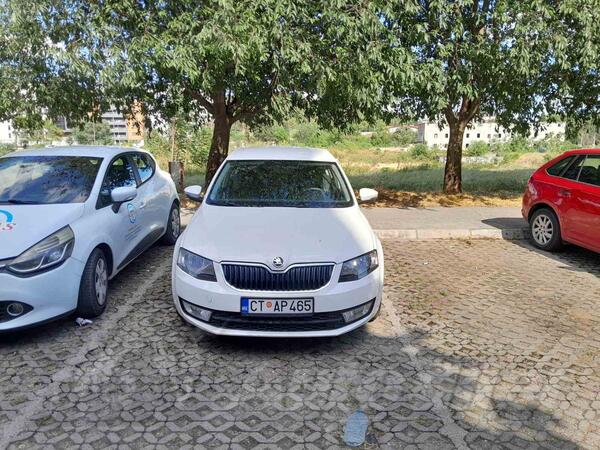 Škoda - Octavia - 1.6