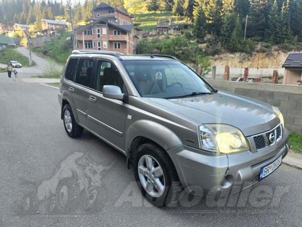 Nissan - X-Trail - 2.2