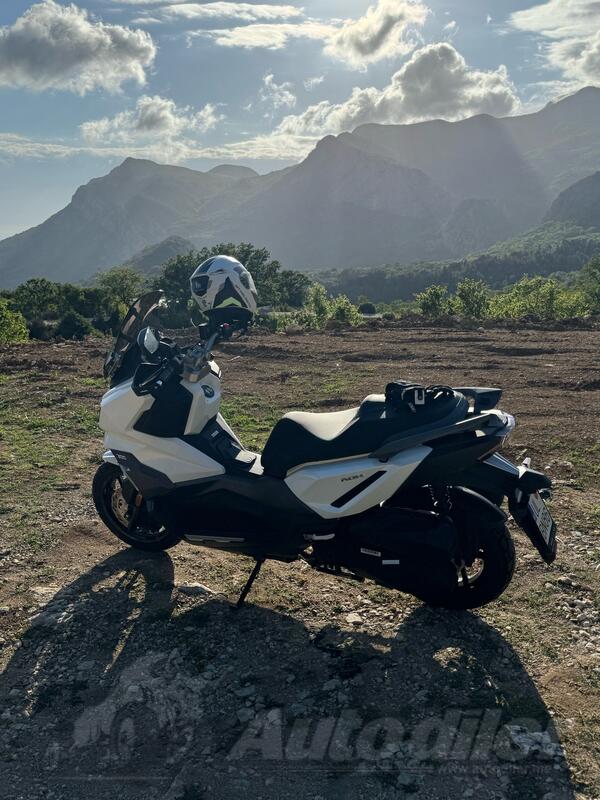 SYM - Adx 300 TCS