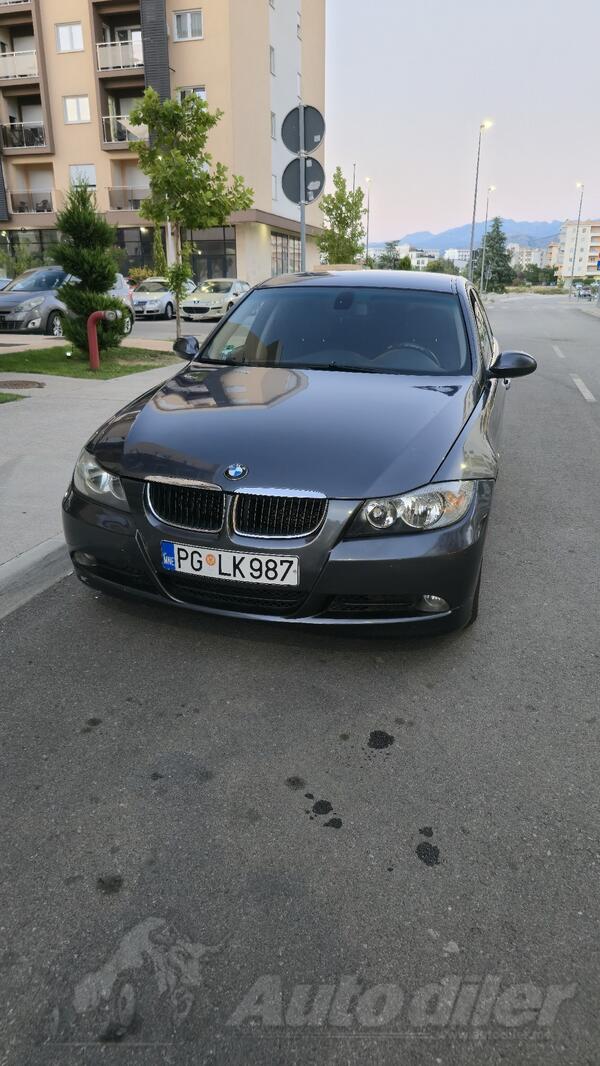 BMW - 320 - 320D
