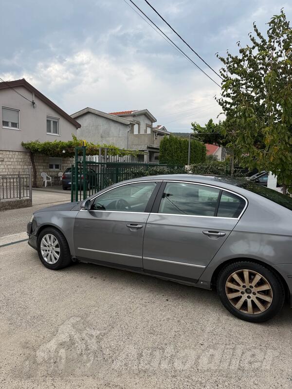 Volkswagen - Passat - 1.9