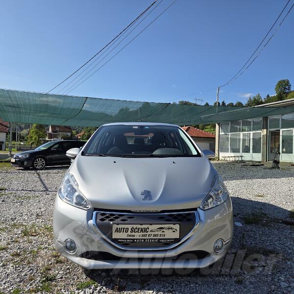 Peugeot - 208 - 1.4 HDI