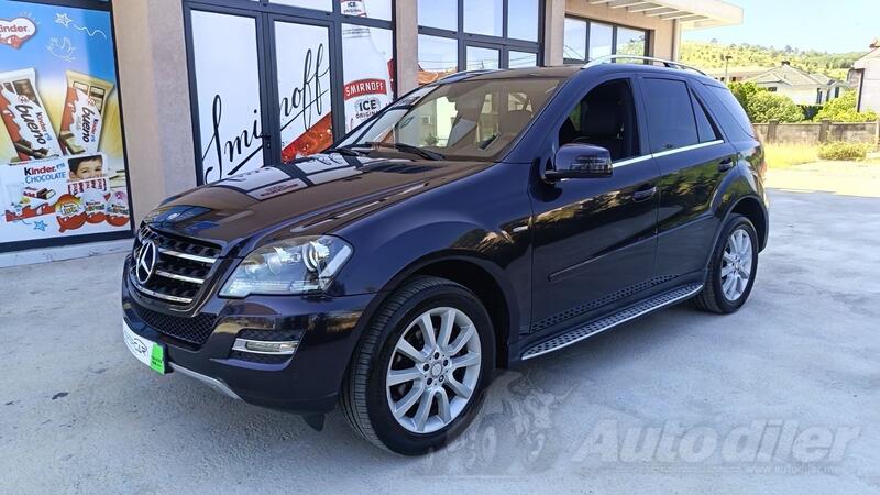 Mercedes Benz - ML 300 - CDI-4 Matic