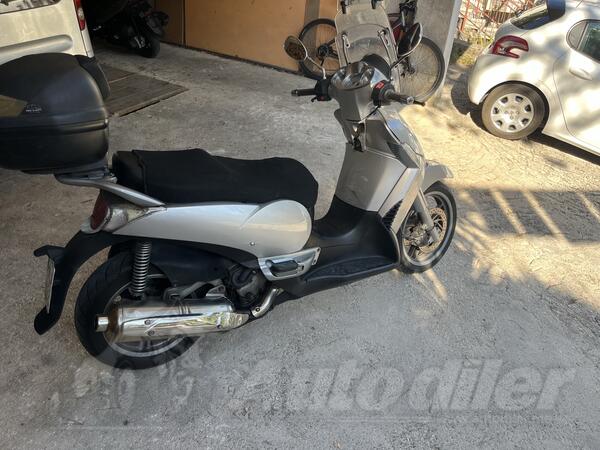 Aprilia - Scarabeo 500