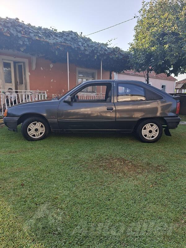 Opel - Kadett - 1.6i