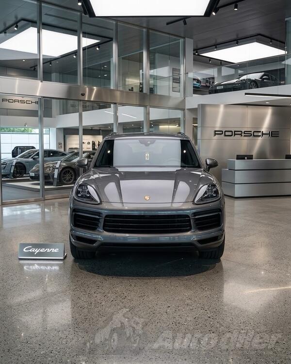 Porsche - Cayenne - 3.0V6 turbo benzin
