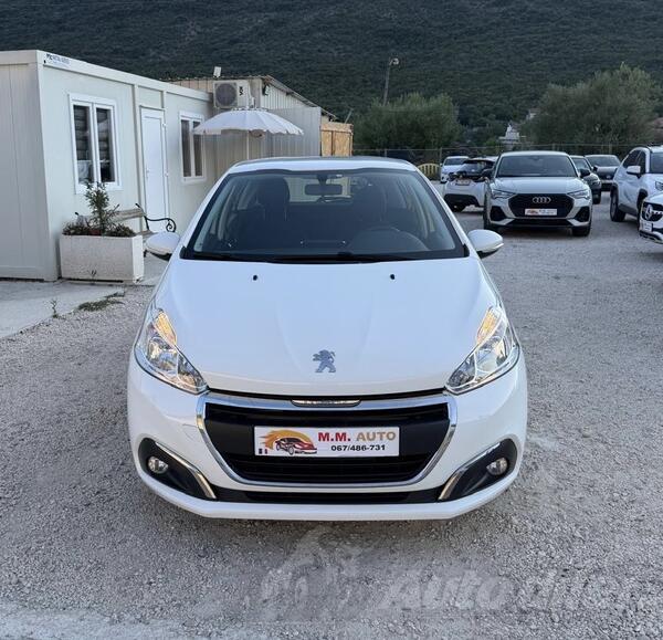 Peugeot - 208 - 1.2