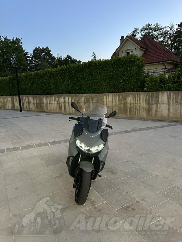 BMW - C400 GT