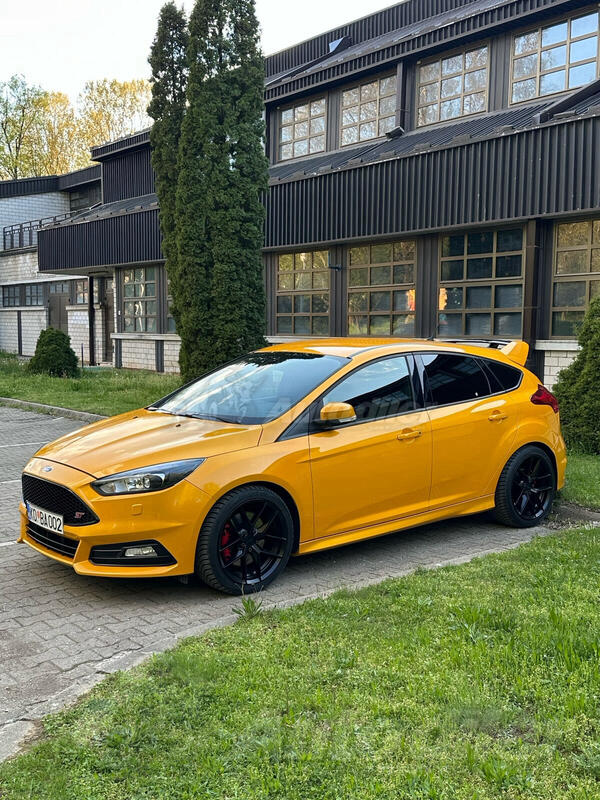 Ford - Focus - ST