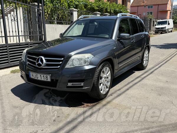 Mercedes Benz - 220 - 220CDI 4MATIC