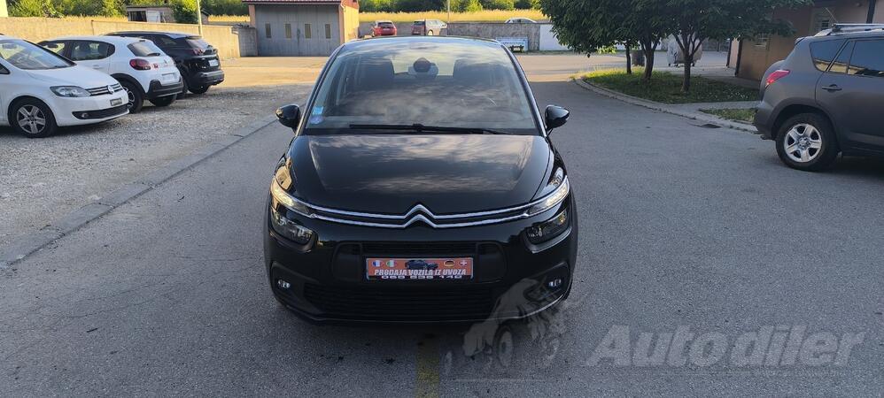 Citroen - SpaceTourer - 1.2 i AUTOMATIK