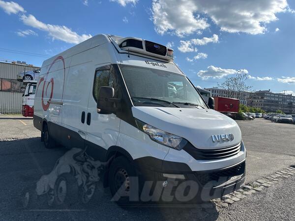 Iveco - / Hladnjača kombi / ACH667