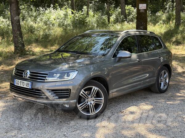 Volkswagen - Touareg - R-line