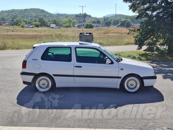 Volkswagen - Golf 3