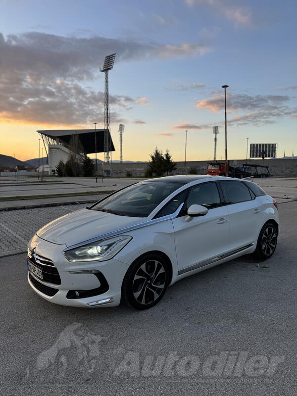 Citroen - DS5