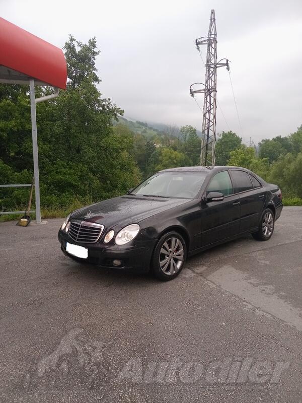 Mercedes Benz - E 200 - 2.2cdi