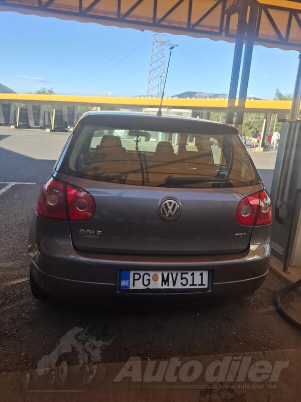 Volkswagen - Golf 5 - 1.9 TDI