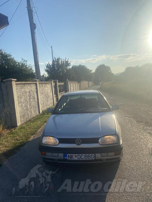 Volkswagen - Golf 3 - 1.4