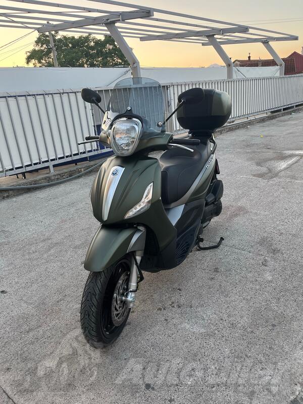 Piaggio - beverly 300
