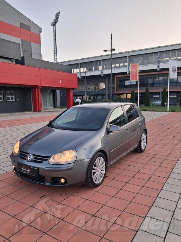 Volkswagen - Golf 5 - 2.0 tdi
