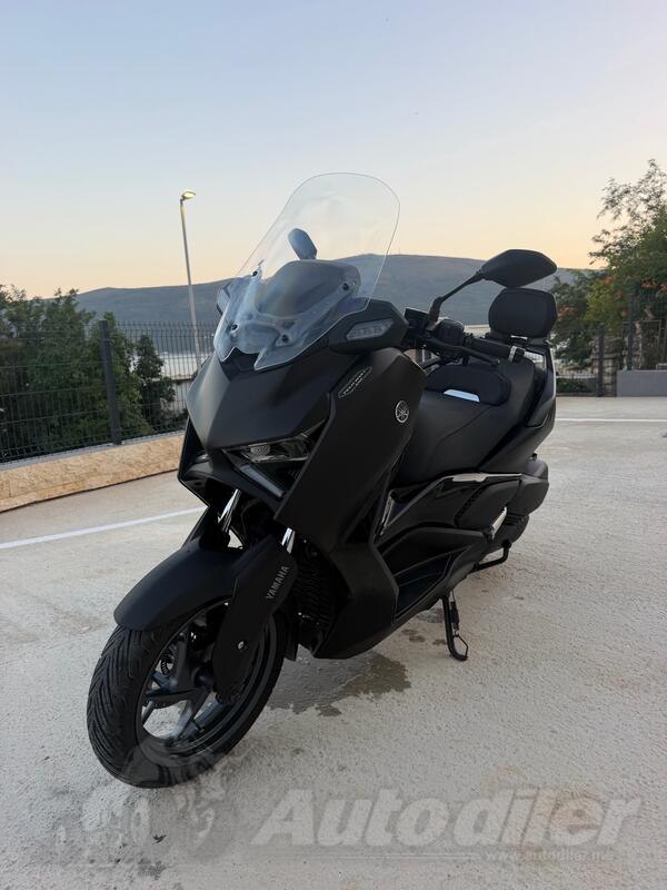 Yamaha - Xmax tech max+