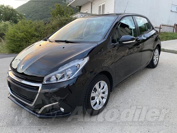 Peugeot - 208 - 1.4 HDI