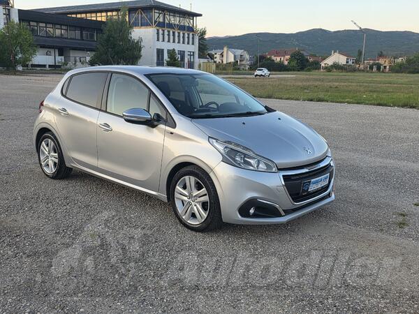 Peugeot - 208 - 1.6 hdi