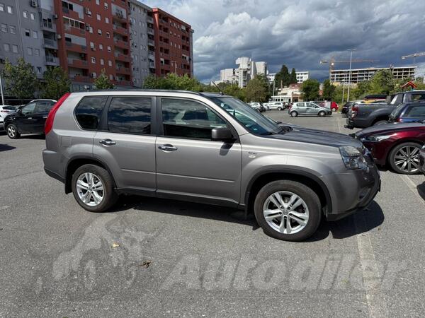 Nissan - X-Trail - 2.0