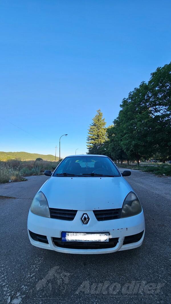 Renault - Clio - 1.5 dci