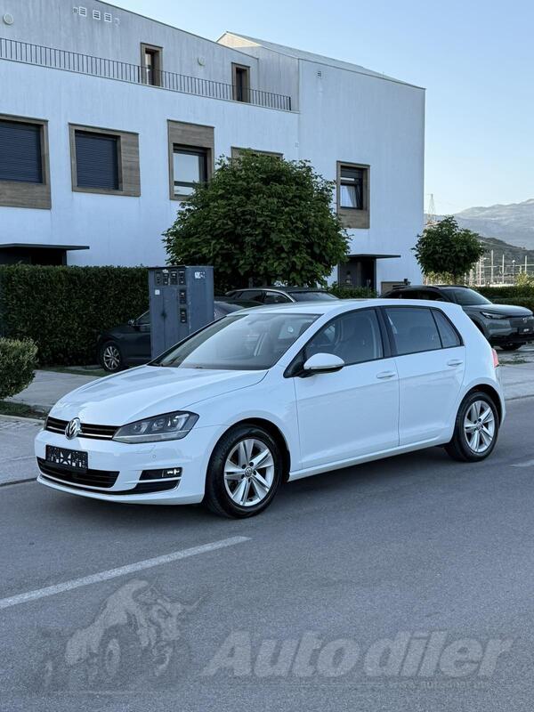 Volkswagen - Golf 7 - 1.6 dsg highline