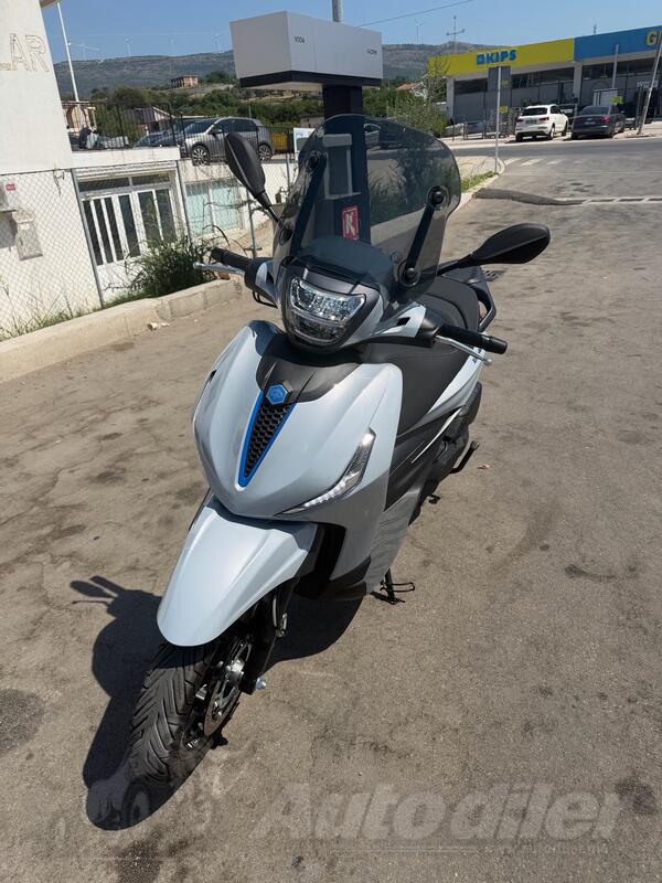 Piaggio - Beverly