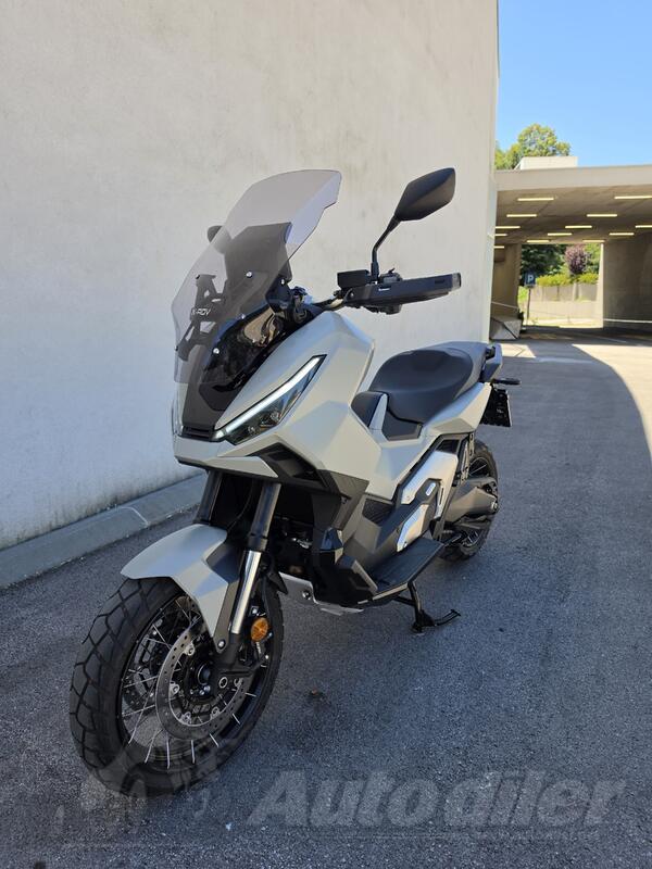 Honda - XADV 750