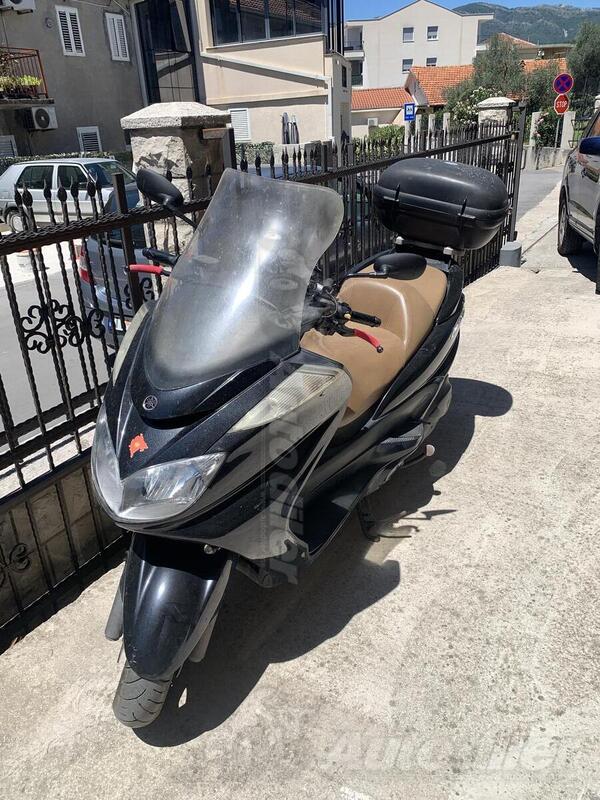 Yamaha - Majesty