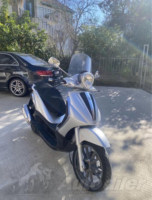 Piaggio - Beverly