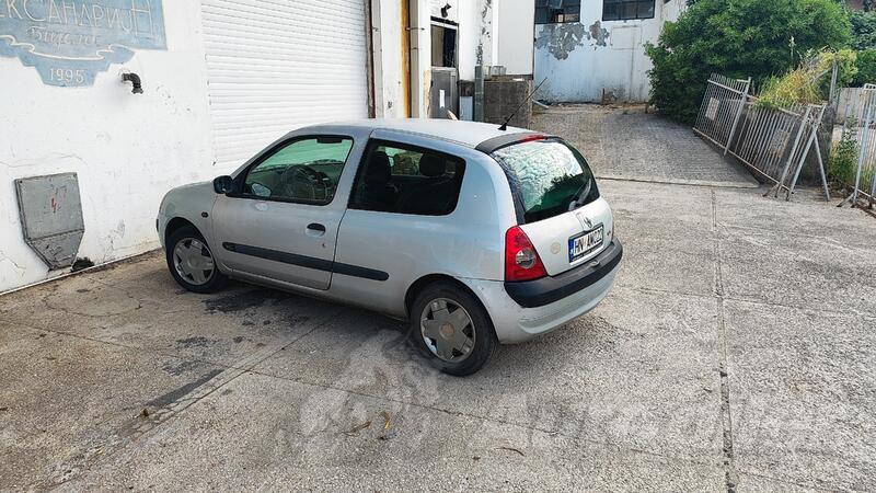 Renault - Clio - 1.5 dci