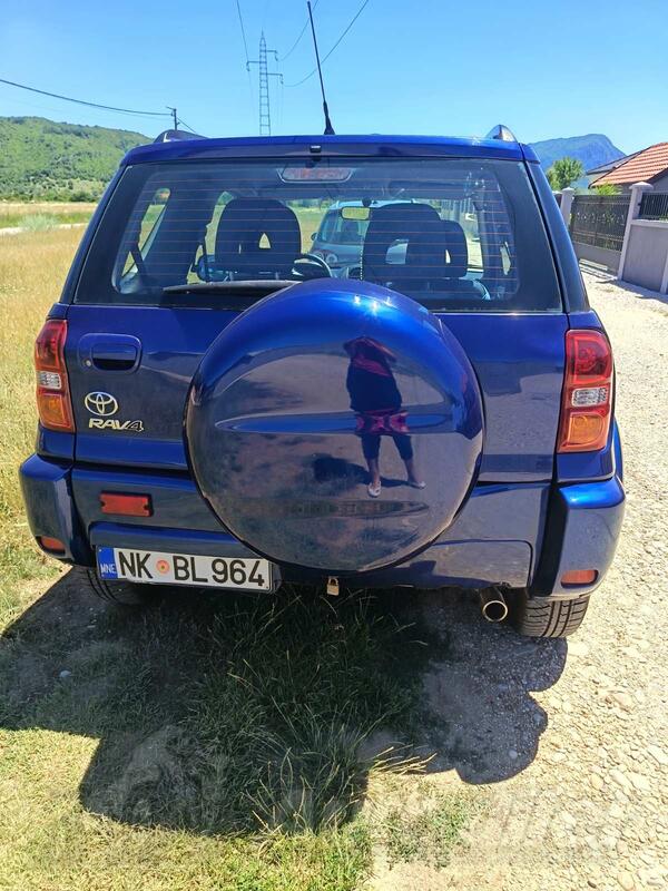 Toyota - RAV 4 - 2.0