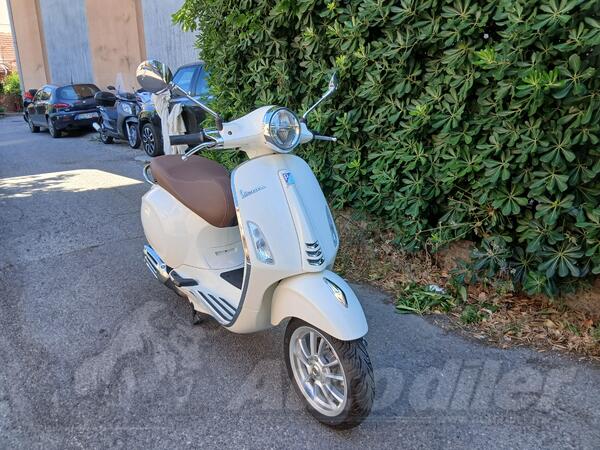 Vespa - primavera 50 4t