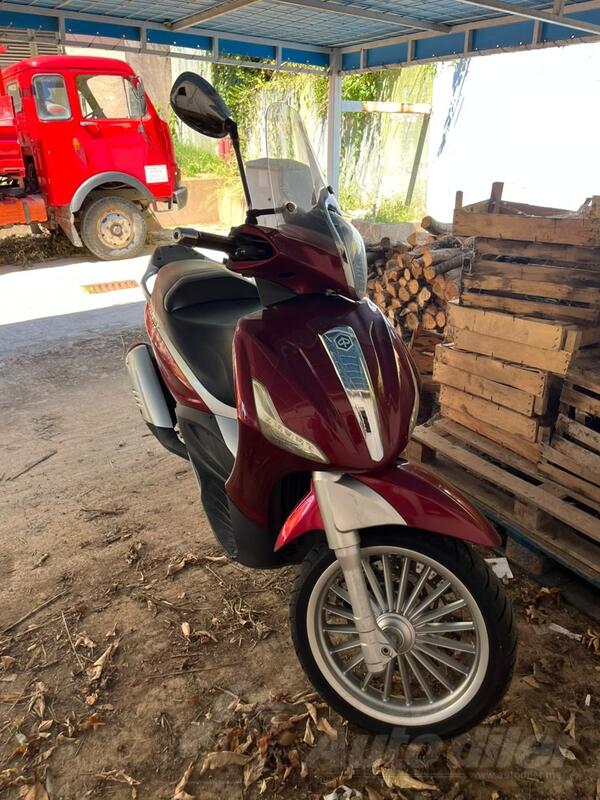 Piaggio - Beverly 300ie