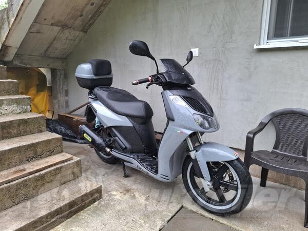 Aprilia - Sportcity 200