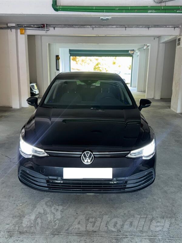 Volkswagen - Golf 8